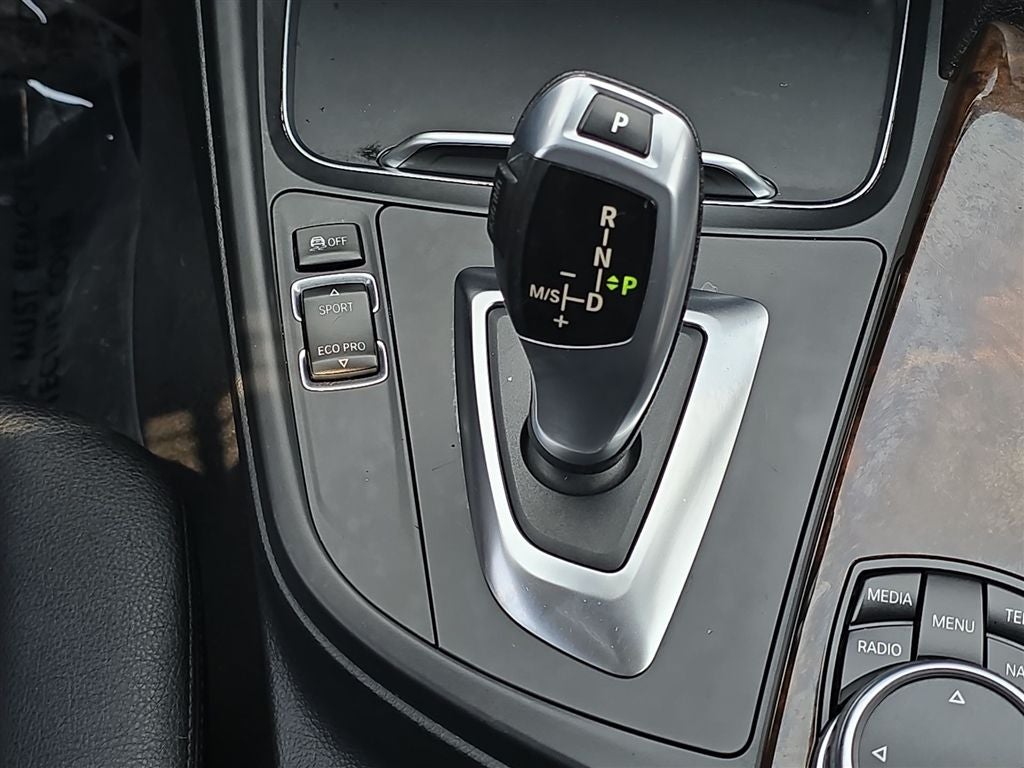 2016 BMW 3 Series 320i xDrive