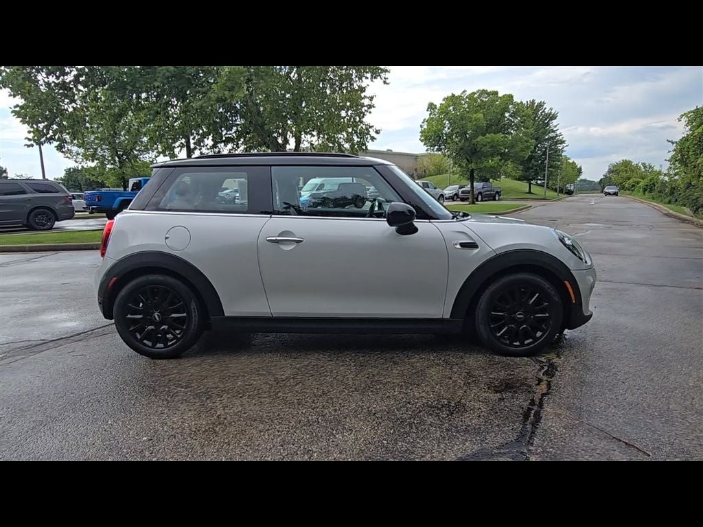 2019 MINI Cooper Signature