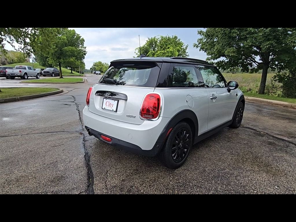 2019 MINI Cooper Signature