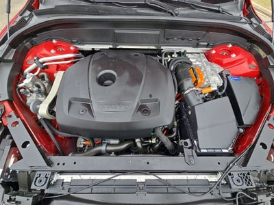 2023 Volvo XC60 Recharge Plug-In Hybrid T8 Plus Bright Theme