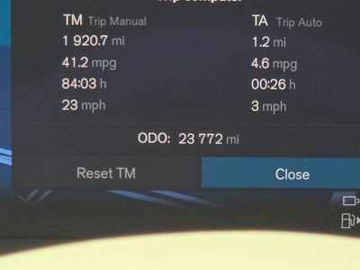 2023 Volvo XC60 Recharge Plug-In Hybrid T8 Plus Bright Theme