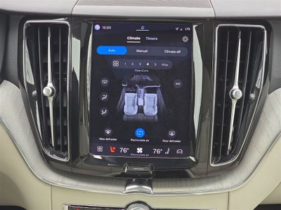 2023 Volvo XC60 Recharge Plug-In Hybrid T8 Plus Bright Theme