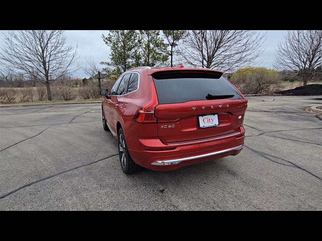2023 Volvo XC60 Recharge Plug-In Hybrid T8 Plus Bright Theme