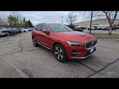 2023 Volvo XC60 Recharge Plug-In Hybrid T8 Plus Bright Theme